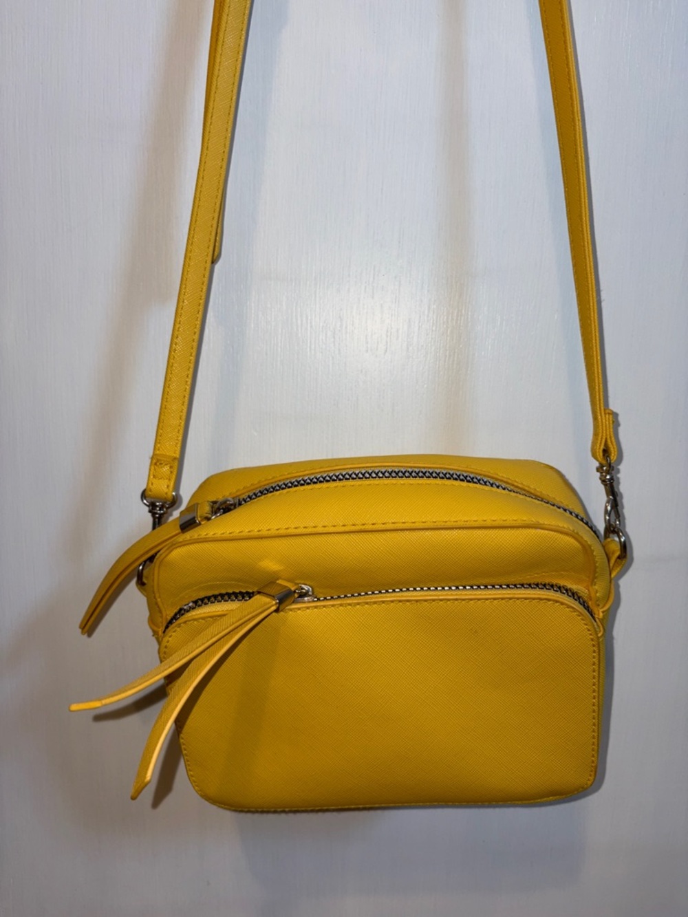 Maurice’s Yellow Crossbody Zip Close and Front Pocket adjustable